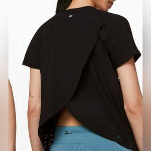 Lululemon quick pace short sleeve